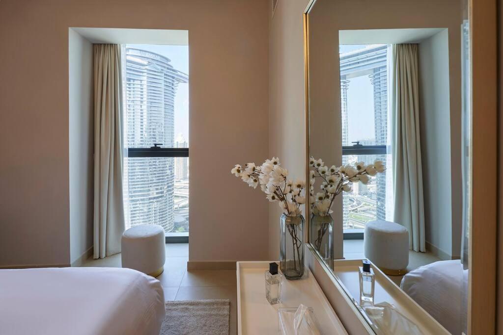 Apartament Larbi Breathtaking Burj And Fountain View Luxurious 2 Bed Dubaj Zewnętrze zdjęcie