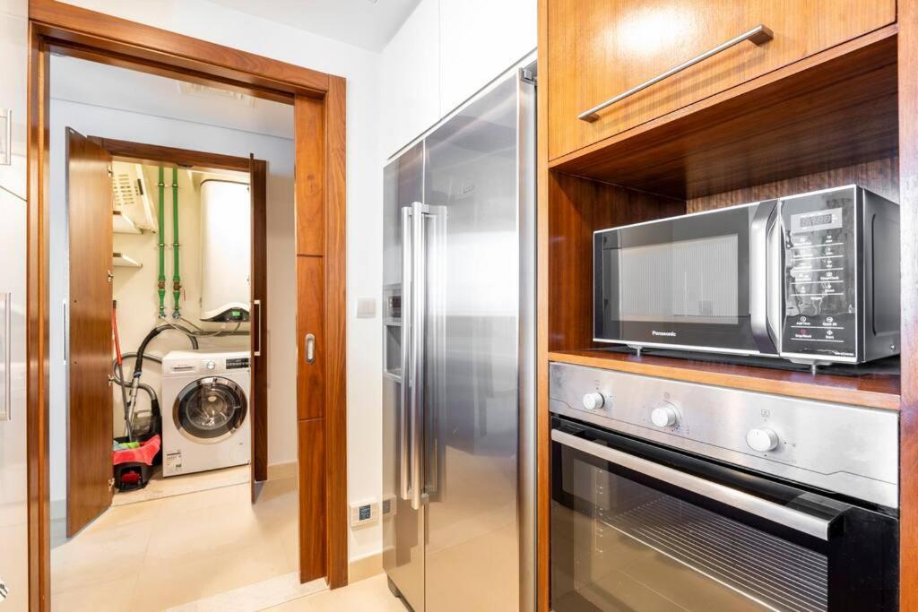 Apartament Larbi Breathtaking Burj And Fountain View Luxurious 2 Bed Dubaj Zewnętrze zdjęcie